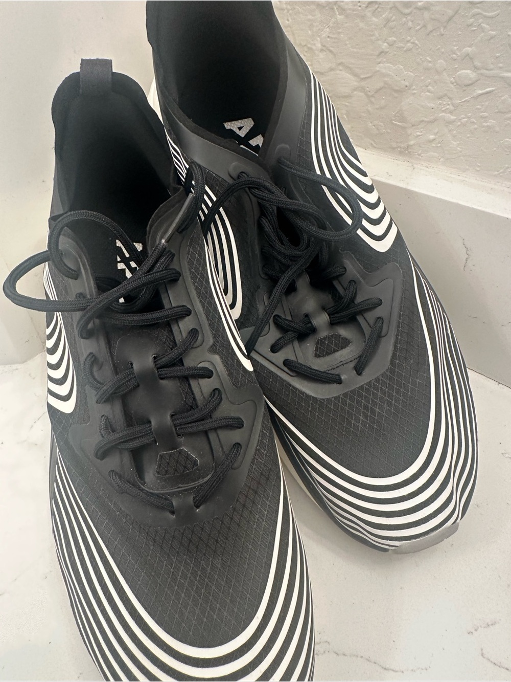 APL Women's Streamline